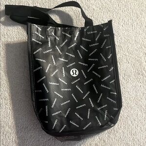 Lululemon shopping bag